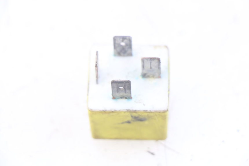 photo de STARTER RELAY MBK FLIPPER 50 (2004 - 2012) - Component detail