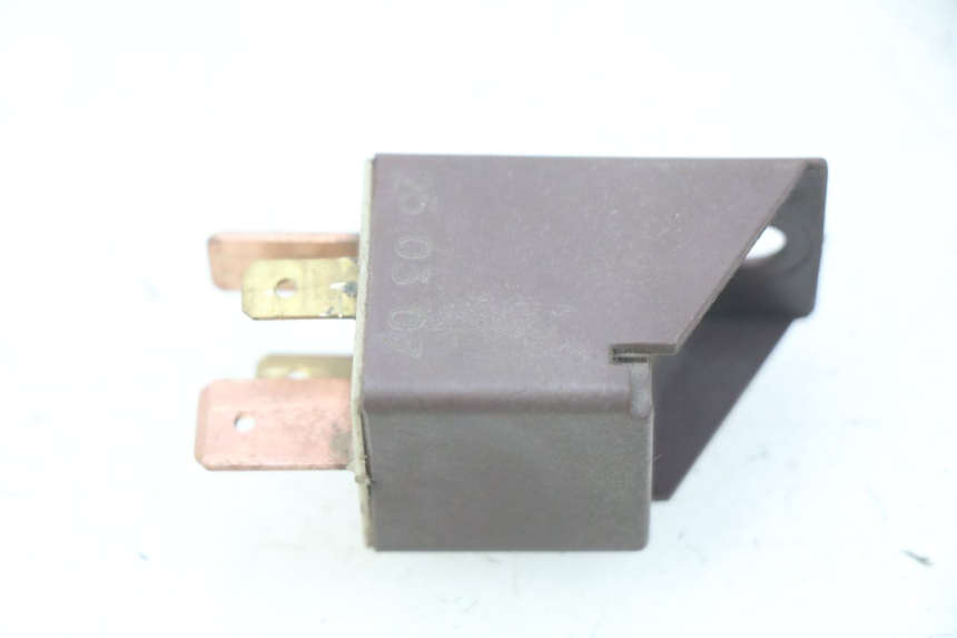 photo de STARTER RELAY PIAGGIO FLY 100 (2006 - 2010) - Component detail