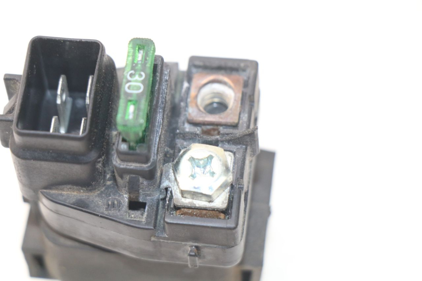 photo de STARTER RELAY SUZUKI GSX-R GSXR 600 (2001 - 2003) - Zoom on usage condition