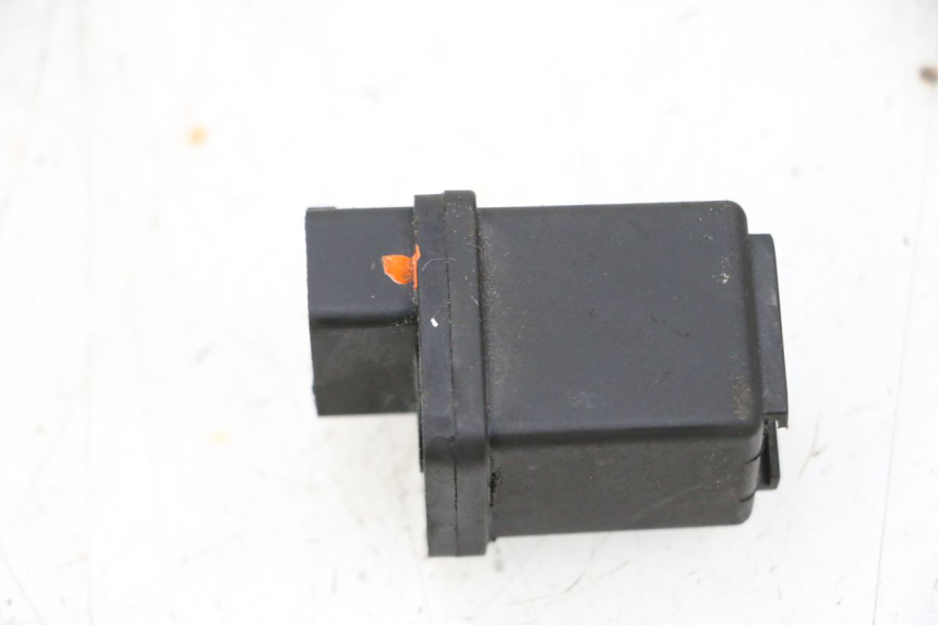 photo de STARTER RELAY PEUGEOT KISBEE 2T 50 (2010 - 2017) - Zoom on usage condition