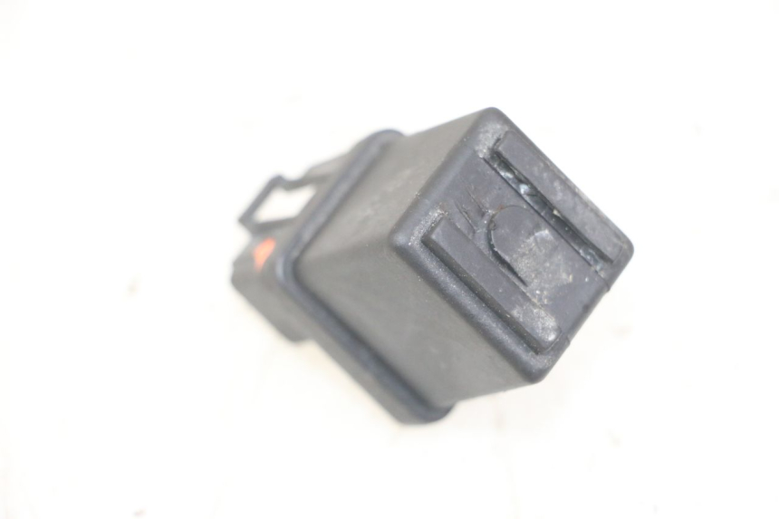 photo de STARTER RELAY PEUGEOT KISBEE 4T 50 (2018 - 2022) - Alternative perspective