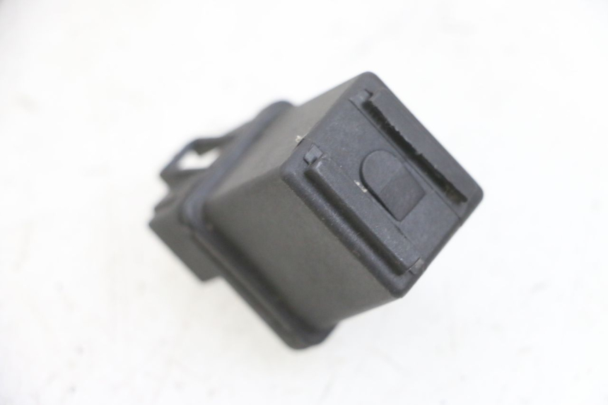 photo de STARTER RELAY PEUGEOT KISBEE 4T 50 (2010 - 2017) - Component detail