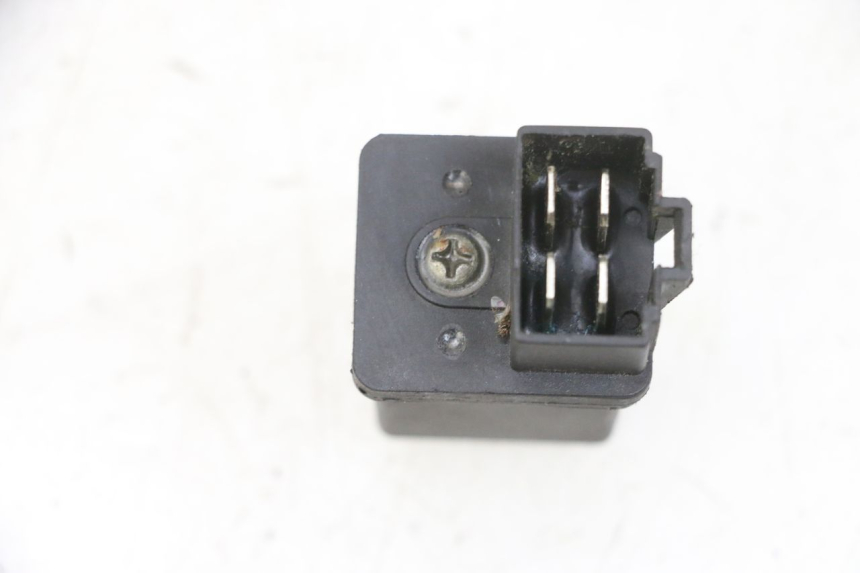 photo de STARTER RELAY PEUGEOT KISBEE 4T 50 (2010 - 2017) - Alternative perspective