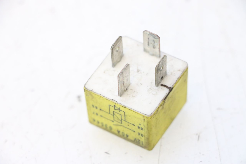 photo de STARTER RELAY PEUGEOT LUDIX 50 (2008 - 2017) - Zoom on usage condition
