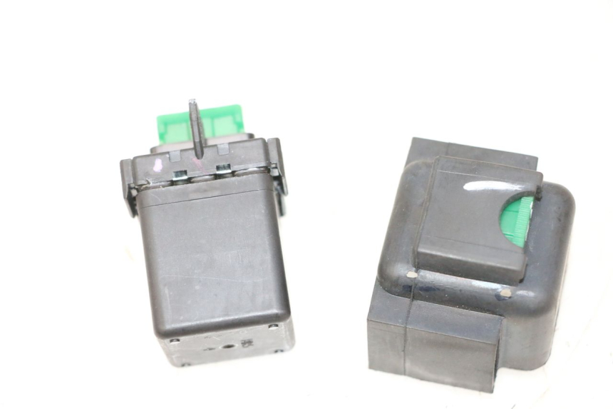 photo de STARTER RELAY PIAGGIO MP3 HPE 310 (2024 - 2025) - Alternative perspective