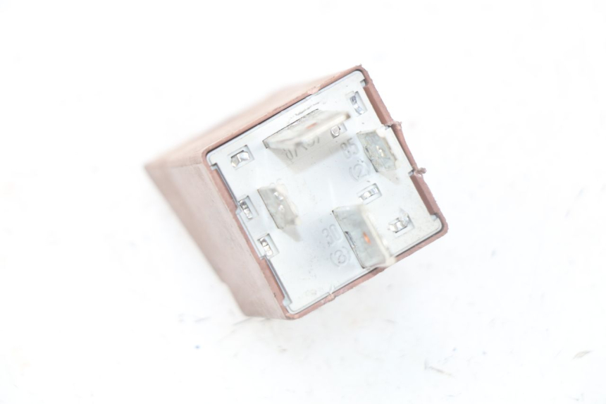 photo de STARTER RELAY PIAGGIO MP3 125 (2006 - 2014) - Zoom on usage condition