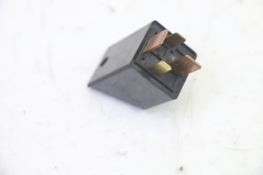 photo de STARTER RELAY PIAGGIO NEW TYPHOON 50 (2010 - 2017) - Alternative perspective