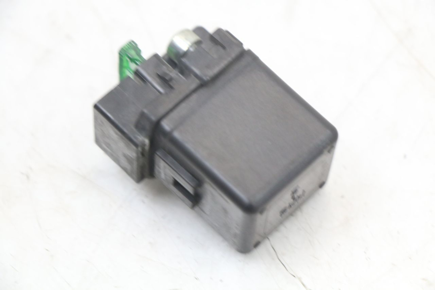 photo de STARTER RELAY HONDA NTV DEAUVILLE 650 (1998 - 2001) - Alternative perspective