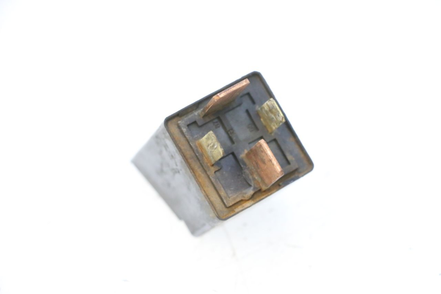 photo de STARTER RELAY PEUGEOT SATELIS 125 (2006 - 2009) - Zoom on usage condition