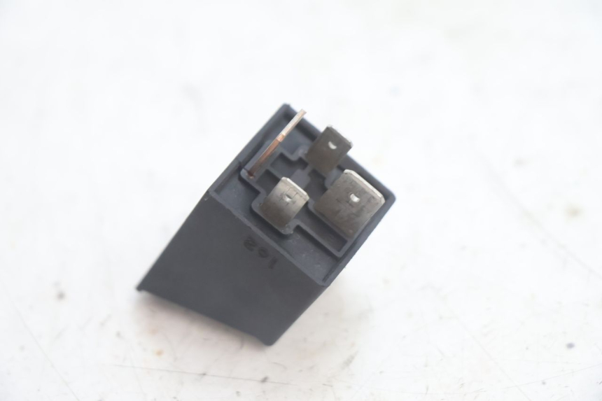 photo de STARTER RELAY PEUGEOT SATELIS 125 (2013 - 2018) - Alternative perspective
