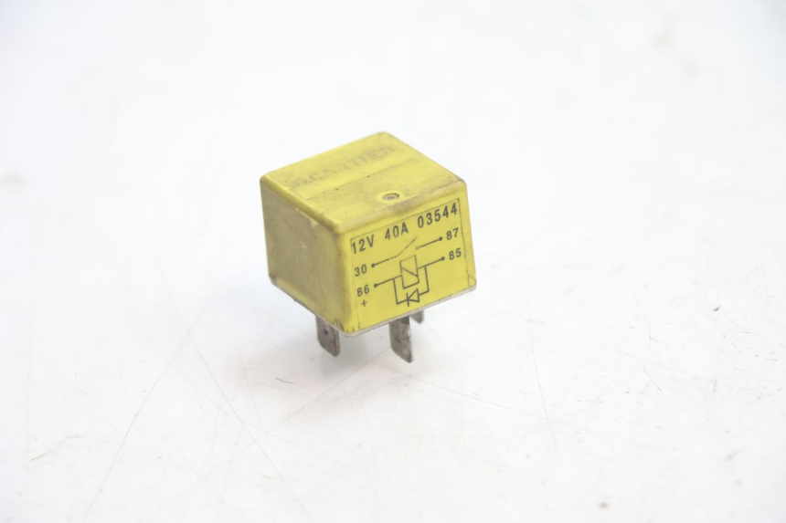 photo de STARTER RELAY PEUGEOT SPEEDFIGHT 2 AC 50 (2000 - 2009) - Component detail