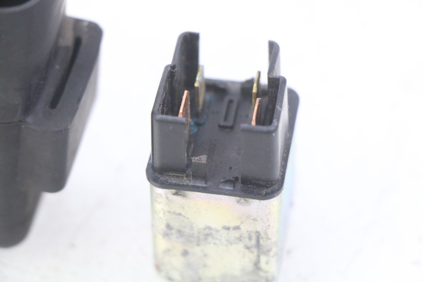 photo de STARTER RELAY MBK STUNT NAKED 50 (2004 - 2018) - Alternative perspective