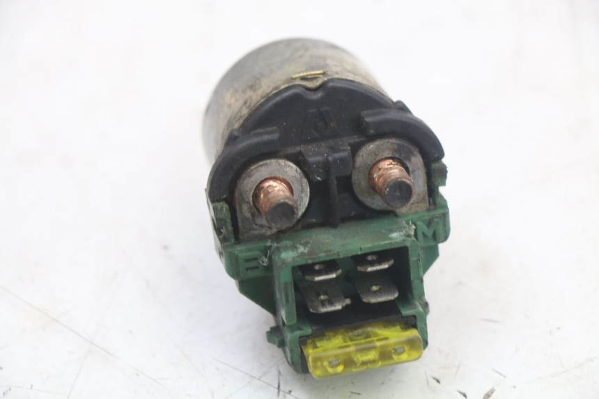 photo de STARTER RELAY SUZUKI GS F 500 (2004 - 2007) - Component detail