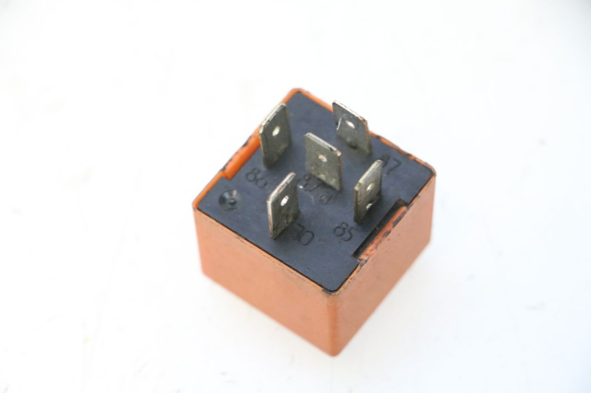 photo de STARTER RELAY PEUGEOT TKR TREKKER FURIOUS 50 (2005 - 2014) - Zoom on usage condition