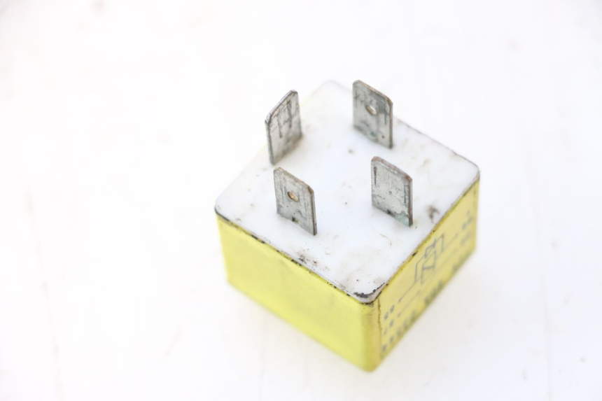 photo de STARTER RELAY PEUGEOT TREKKER TKR 50 (2005 - 2014) - Zoom on usage condition