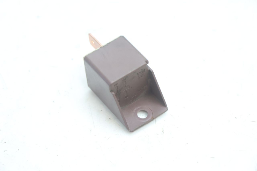 photo de STARTER RELAY PIAGGIO TYPHOON 50 (2000 - 2009) - Component detail