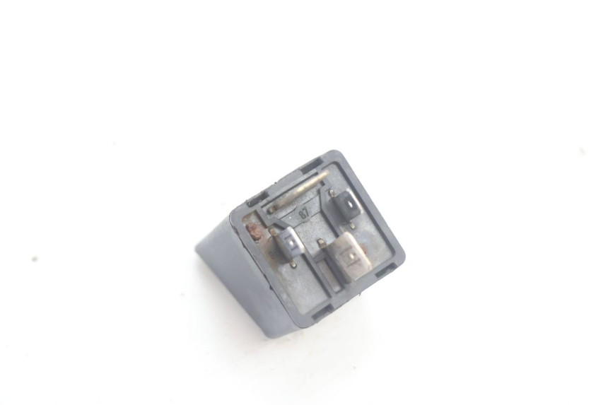 photo de STARTER RELAY PIAGGIO TYPHOON 50 (1993 - 1999) - Technical close-up