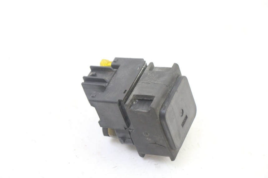photo de STARTER RELAY SUZUKI UH BURGMAN 125 (2002 - 2006) - Alternative perspective