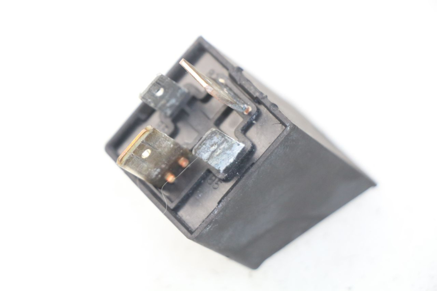 photo de STARTER RELAY PIAGGIO VESPA LX IE 125 (2010 - 2012) - Zoom on usage condition