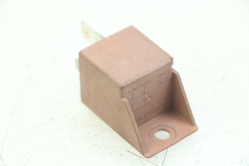 photo de STARTER RELAY PIAGGIO VESPA PRIMAVERA 2T 50 (2013 - 2018) - Zoom on usage condition