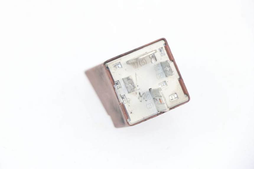 photo de STARTER RELAY PIAGGIO VESPA S 2T 50 (2007 - 2014) - Zoom on usage condition