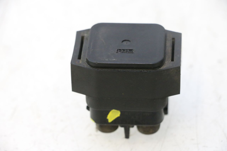 photo de STARTER RELAY YAMAHA X-MAX XMAX 125 (2010 - 2013) - Technical close-up