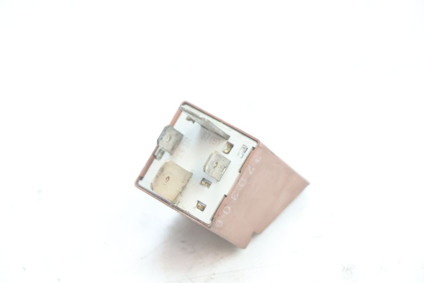 photo de STARTER RELAY PIAGGIO X8 STREET 125 (2006 - 2007) - Alternative perspective