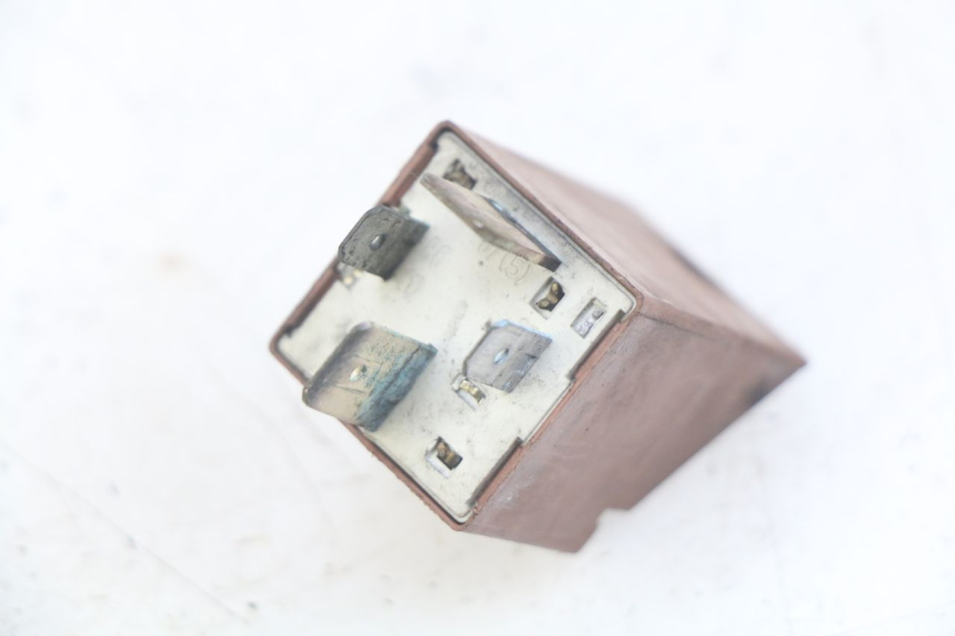 photo de STARTER RELAY PIAGGIO X8 125 (2004 - 2007) - Component detail