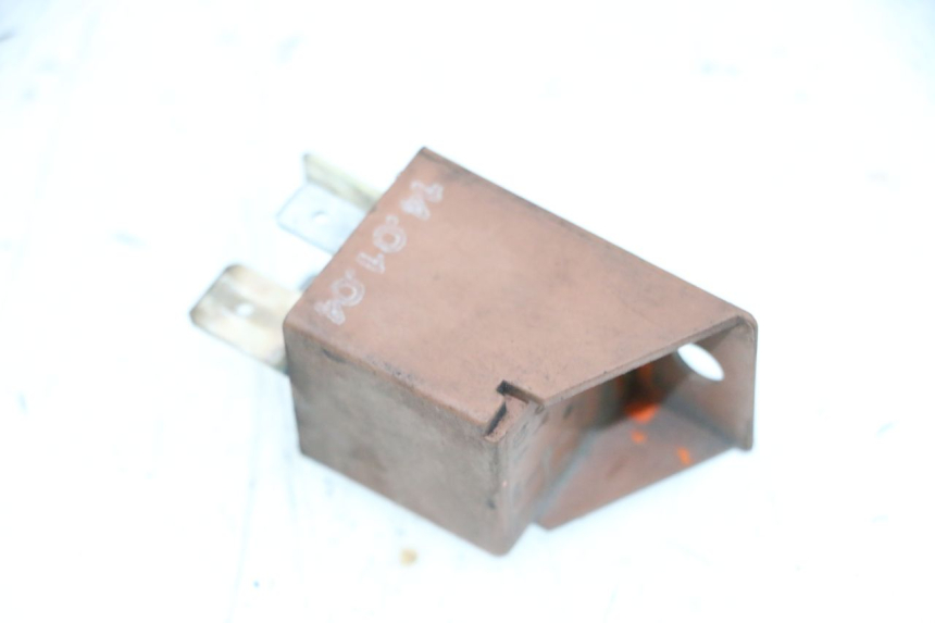 photo de STARTER RELAY PIAGGIO X8 125 (2004 - 2007) - Component detail