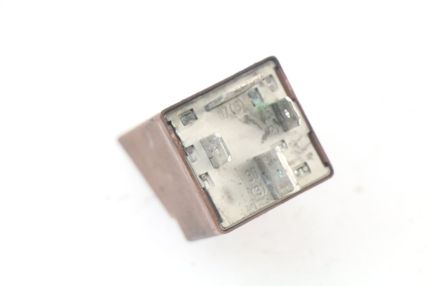 photo de STARTER RELAY PIAGGIO XEVO - X EVO 125 (2007 - 2017) - Zoom on usage condition