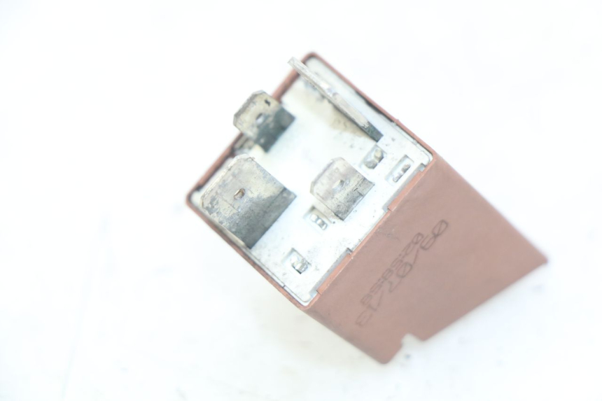 photo de STARTER RELAY PIAGGIO XEVO - X EVO 125 (2007 - 2017) - Zoom on usage condition