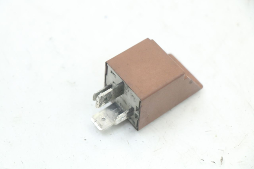 photo de STARTER RELAY PIAGGIO XEVO - X EVO 125 (2007 - 2017) - Component detail