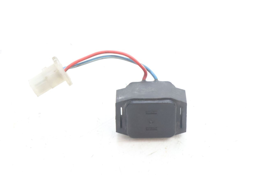 photo de STARTER RELAY YAMAHA XJR 1300 (1998 - 2002) - Alternative perspective