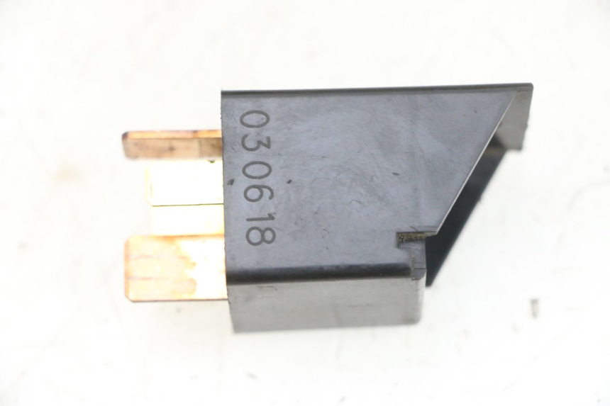 photo de STARTER RELAY PIAGGIO ZIP 4T 50 (2018 - 2020) - Zoom on usage condition