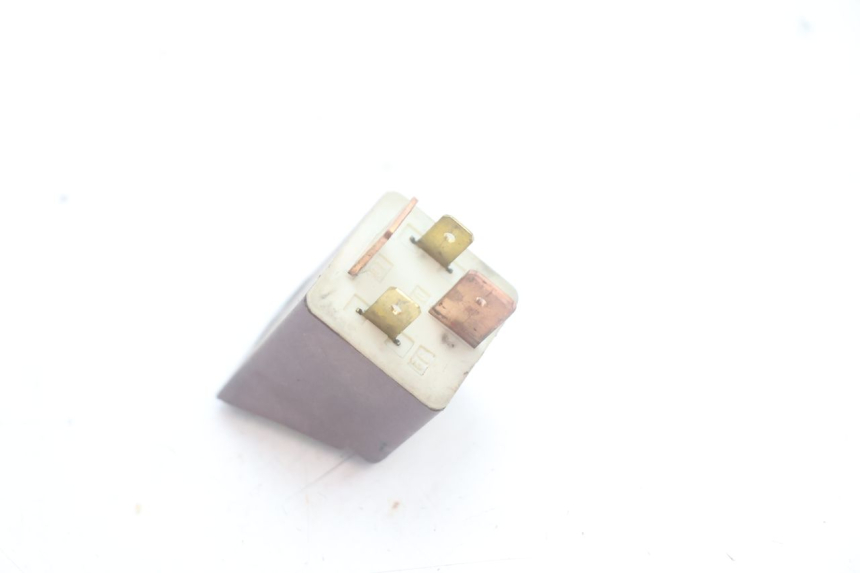 photo de STARTER RELAY PIAGGIO ZIP 4T 50 (2006 - 2017) - Technical close-up