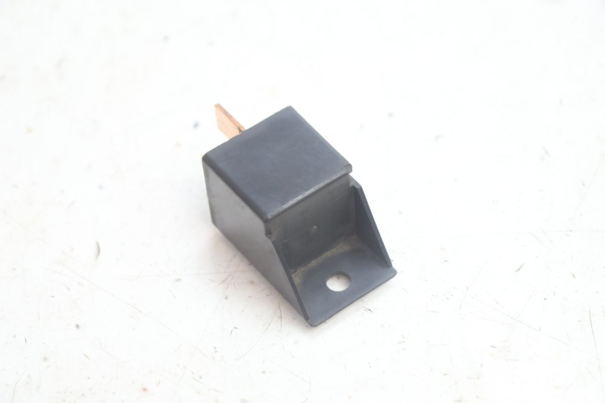 photo de STARTER RELAY PIAGGIO ZIP IGET 4T 50 (2021 - 2023) - Alternative perspective