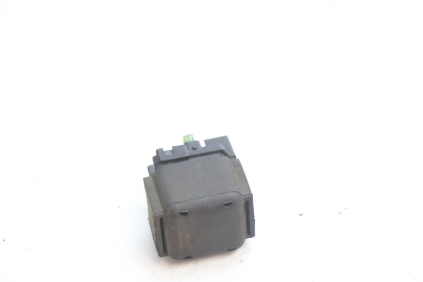 photo de STARTER RELAY KAWASAKI ZX-6R ZX6R 600 (1995 - 1997) - Technical close-up