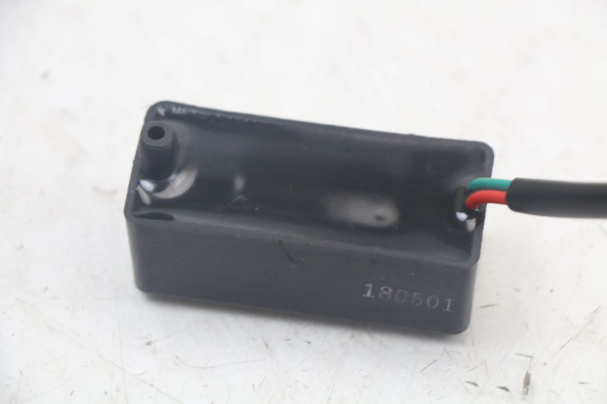 photo de ELECTRIC RELAY KYMCO AGILITY 4T 50 (2018 - 2022) - Alternative perspective