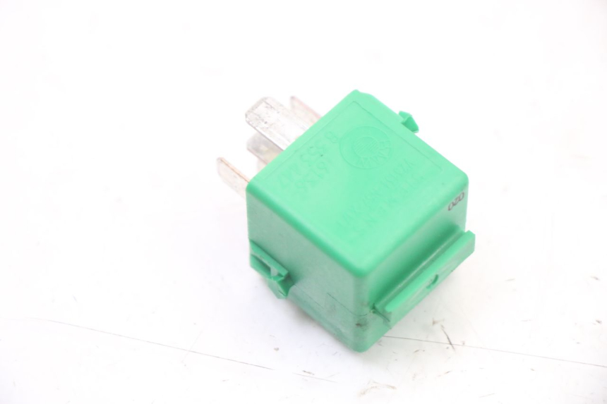 photo de ELECTRICAL RELAY BMW C1 125 (2000 - 2003) - Component detail