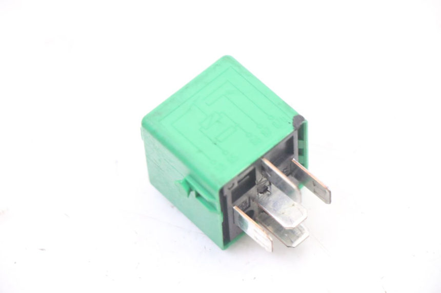 photo de ELECTRICAL RELAY BMW C1 125 (2000 - 2003) - Alternative perspective