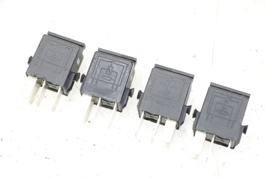 photo de ELECTRICAL RELAY BMW C1 125 (2000 - 2003) - Main view