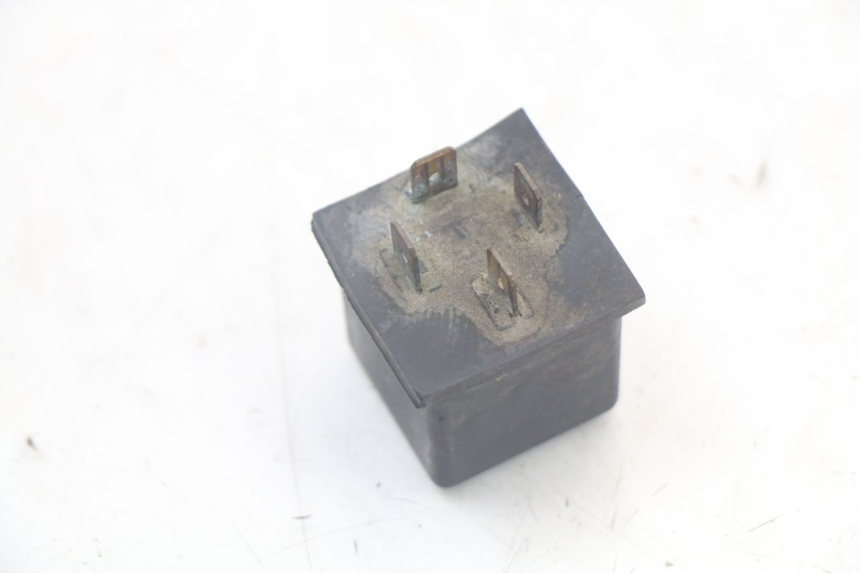 photo de ELECTRIC RELAY MBK BOOSTER SPIRIT 50 (2004 - 2017) - Zoom on usage condition