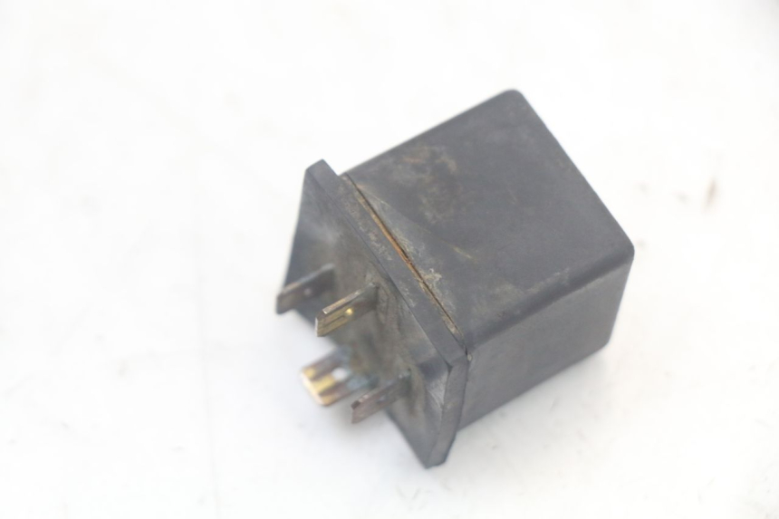 photo de ELECTRIC RELAY MBK BOOSTER SPIRIT 50 (2004 - 2017) - Alternative perspective