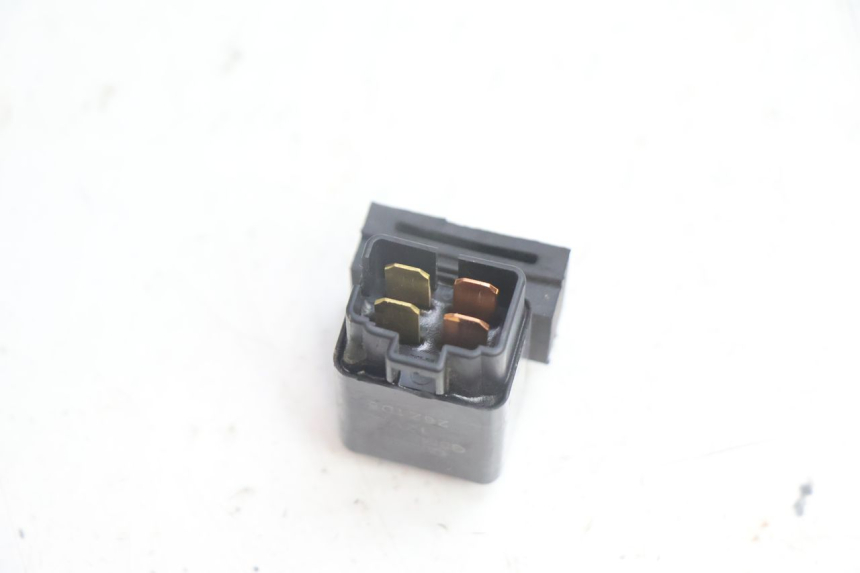 photo de RELAY SUZUKI BURGMAN EXECUTIVE ABS 650 (2006 - 2012) - Alternative perspective