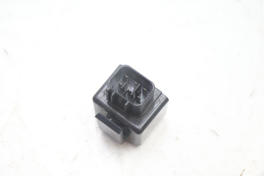 photo de RELAY SUZUKI BURGMAN EXECUTIVE ABS 650 (2006 - 2012) - Alternative perspective