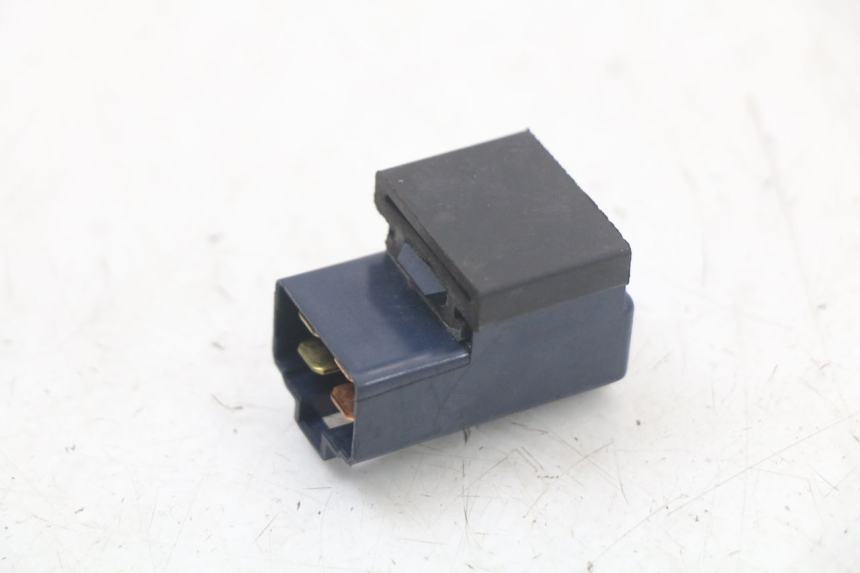 photo de ELECTRICAL RELAY YAMAHA BW'S BWS 125 (2010 - 2013) - Alternative perspective