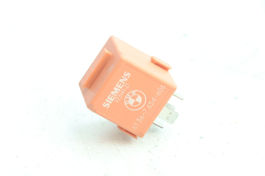 photo de ELECTRICAL RELAY BMW C1 125 (2000 - 2003) - Component detail