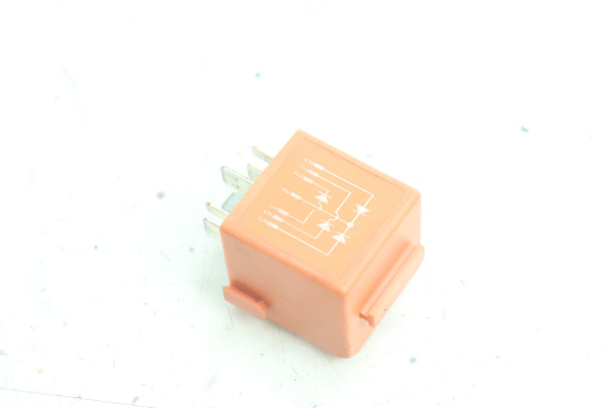 photo de ELECTRICAL RELAY BMW C1 125 (2000 - 2003) - Technical close-up