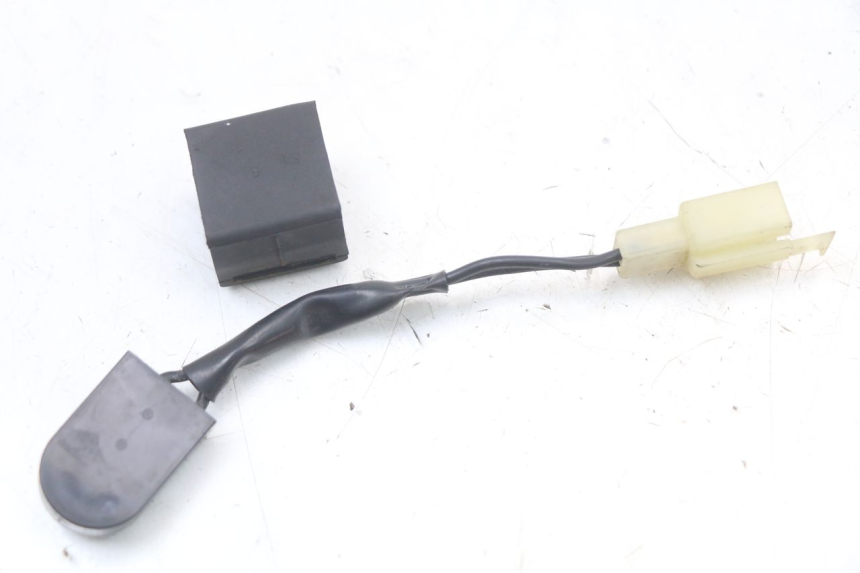 photo de ELECTRICAL RELAY YAMAHA CYGNUS X 125 (2004 - 2007) - Main view