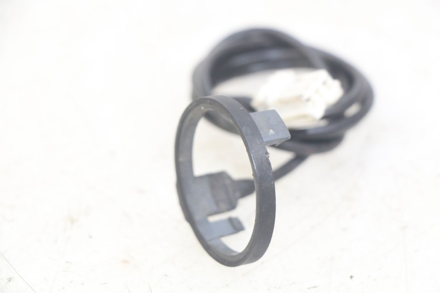 photo de ELECTRICAL RELAY PEUGEOT ELYSEO 125 (1999 - 2004) - Technical close-up